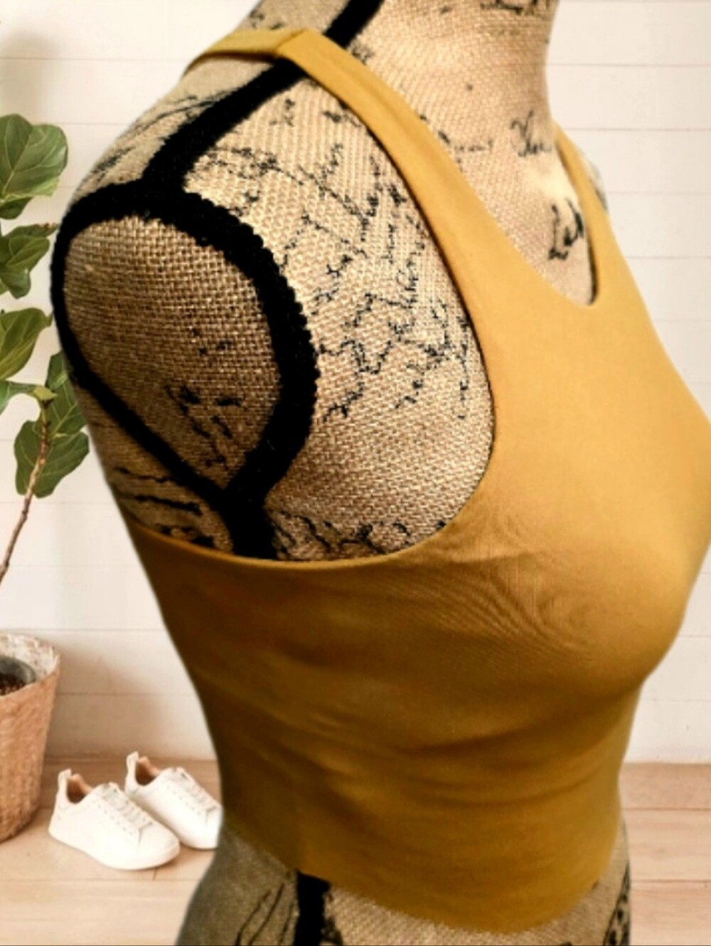 3 For $30😃 Nike Yoga Dri-Fit Lux Cropped High Neck Top Sports Bra In Gold Suede - Picture 8 of 9